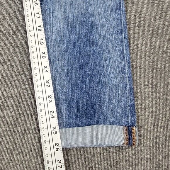 GAP Jeans Womens 8 Blue Boyfriend Fit Medium Wash Cuffed Cropped 32x26 - Picture 6 of 14